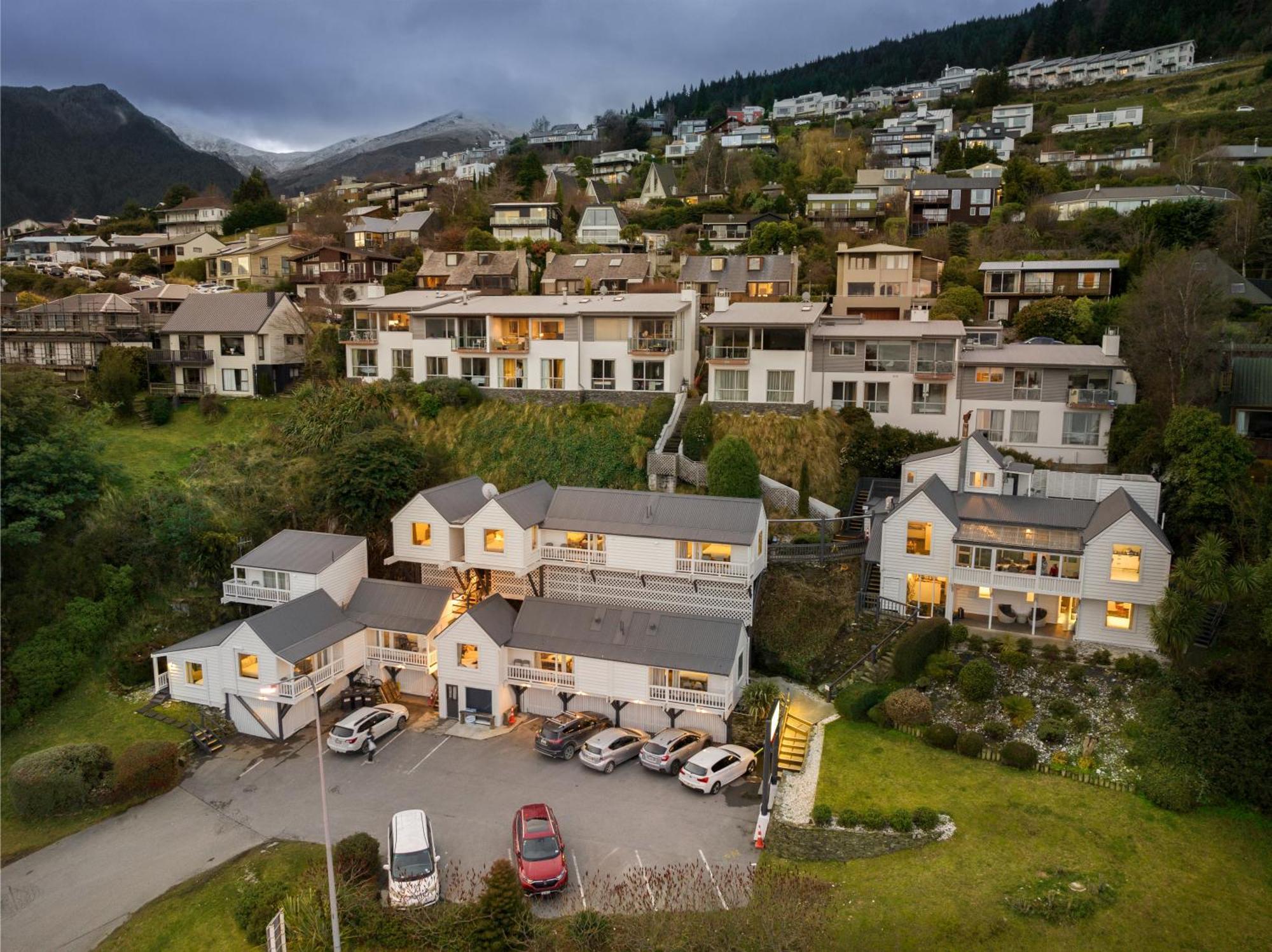 Lakeview Colonial House Квінстаун Екстер'єр фото